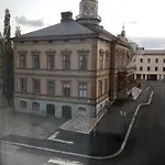 Market Place Pietarsaari 53m2 피탈사리